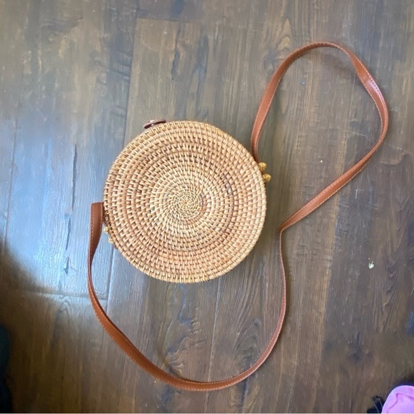 World Market Boho Chic Round Woven Wicker Tan Crossbody Bag adjustable strap - Picture 8 of 10